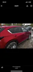 Mazda CX-5 2019 года выпуска, цвет красный, VIN JM3KFBDM3K1626355, государственный номер О510РН29. Состояние: скол краски на задней правой двери, скол на заднем бампере слева. Вид транспорта: легковой.
