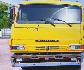 Грузовой бортовой КАМАЗ 6319-03, 2008 г.в. Грузовой бортовой КАМАЗ 6319-03, 2008 г.в., VIN X8963190T80BA7115, цвет желтый, не в рабочем состоянии, отсутствует передний бампер, имеются сколы и следы коррозии по всему кузову и кабине. Ключи и документы отсутствуют. 
Наличие ПТС транспортного средства…