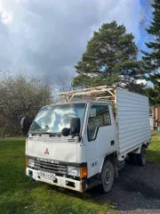 Mitsubishi Canter, 1988 Грузовой фургон MItsubishi Canter, 1988 года еще Грузовой фургон MItsubishi Canter, 1988 г.в., грз: А096ТС24, Модель, номер двигателя 4D32 664403, Мощность (кВт/л.с.) /85.0, Объем двигателя (см3) 3200, Номер кузова (кабины) FE305В-525136, цвет белый, тип двигателя дизельный