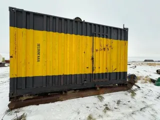 Дизельная электростанция номинальной мощностью 100 кВт ДЭУ 100.1, год выпуска 2004, место расположения: ЯНАО, Тазовский район, село Гыда.