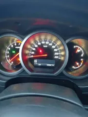 Suzuki Grand Vitara 2013 года, 169 лс, 300000 км, полный привод, АКПП. Автомобиль легковой Suzuki Grand Vitara, VIN JSAJTDA4V00276881. По факту осмотра имущества, выявлено следующее: - Сведения о наличии и местонахождении документов (ПТС/ПСМ): находятся в автомобиле. - Наличие внешних повреждений и…