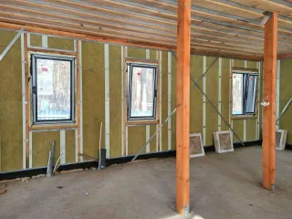 Дом, баня и земельный участок 1456 кв.м. в Новосибирской обл., дом, баня (незавершенное строительство) на земельном участке. Адрес: Новосибирская обл, р-н Ордынский, п Чернаково, пер Приморский, 19. - земельный участок, площадью 1456,0 кв. метров, имеющий кадастровый номер 54:20:022618:61; -…