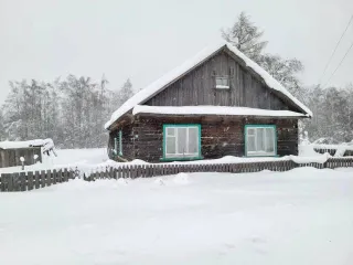 1/4 доли жилого здания 55,4 кв.м Кировская обл 1/4 доля дома в Кировской обл. еще 1/4 доля дома в Кировской обл. еще 1/4 доли в праве на жилое здание, кадастровый номер 43:25:330401:107, ¼ доля, Кировская обл., Орловский р-н, д. Степановщина, ул. Труда, д. 36; Площадь 55,4 кв.м. Объект требует…