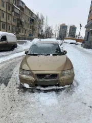 Volvo S60 2007 легковой автомобиль, марка: Volvo, модель: S60, год изготовления: 2007, цвет: золотистый, VIN: YV1RS614982678342, вид собственности: индивидуальная. Особенности тех. состояния: вмятина на правом переднем крыле