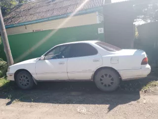 Легковой автомобиль, марка: ТОЙОТА ВИСТА, год изготовления: 1991, цвет: Белый, ПТС: 25 ОК 967945, кузов №: SV350011476, разрешенная максимальная масса 1600 кг, масса без нагрузки 1250 кг