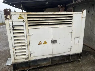Дизельная генераторная установка Pipeline Induction Heat, 120 kW, 2008, серийный номер G212 08, вес 1700 кг, модель 1HG 120A, производитель Pipeline Induction Heat Ltd. Burnley, BB11 5SW United Kingdom. Дизельная генераторная установка, 120 kw, 2008 года, серийный номер G212 08, вес 1700 кг, модель…
