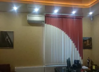 Нежилое помещение, общей площадью 100,8 кв. м., этаж цокольный, этаж 1, расположенное по адресу: Свердловская обл., г. Верхняя Пышма, ул. Уральских рабочих, д. 44Б. Кадастровый номер объекта 66:36:0102028:3294.