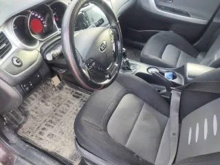 Kia Ceed, 2013 Kia Ceed, 2013 года, 129 лс, 280000 км еще Kia Ceed, 2013 года, 129 лс, 280000 км еще KIA JD (CEED), 2013 г.в., ГРН Р32200159, VIN XWEHN812AD0001410, цвет коричневый, МКПП
