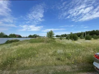 Земельный участок 2250 кв. м, Омская обл. Земельный участок - 2 250 +/- 17 кв. м, местоположение: Омская обл., Омский р-н, СНТ Комиссаровское, уч. 14, кадастровый номер 55:20:232701:4, земли населенных пунктов - для садоводства, ограничения и обременения: Ограничения прав на земельный участок…
