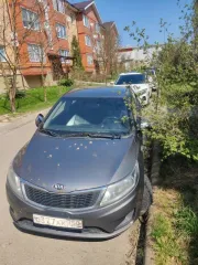 Kia Rio, 2014 года, 107 лс, 277430 км еще Транспортное средство КИА РИО VIN: Z94CB41AAFR247285, 2014 г.в., госномер: О377АК750, цвет: СЕРЫЙ ТЕМНЫЙ, пробег 277430 км. Техническое состояние: частично неисправно, все основные агрегаты на месте, машина заводится, но при работе двигателя слышен стук, в…