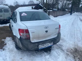 Автомобиль LADA 219010. Государственный регистрационный знак Е292ХК159. VIN ХТА21901060403288. Тип ТС легковой седан. Год выпуска 2016. Цвет белый. ПТС 630Е 370108. СТС 99 60 647628. Требуется капитальный ремонт двигателя. Автомобиль после аварии. Автомобиль не на ходу.