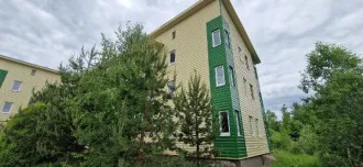 Нежилое здание 1121,7 кв.м с земельным участком 1483 кв.м, Новгородская область Здание, нежилое 1121,7 кв.м., КН 53:22:0000000:2421, по адресу: Российская Федерация, Новгородская область, муниципальный район Боровичский, городское поселение город Боровичи, город Боровичи, улица Транзитная, дом 26…