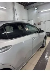 Toyota Corolla 2015 года, 122 лс, 250000 км, АКПП. Техническое состояние тс: транспортное средство соответствует требованиям безопасности, все системы и узлы работают в норме. Допускается к эксплуатации (или к дальнейшему использованию).