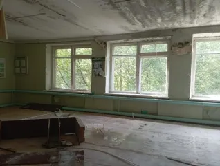 Нежилое здание школы 1812,5 кв.м. Общеобразовательная школа под демонтаж, 1978 года постройки. Общая площадь 1812,5 кв.м., кадастровый номер 16:29:100101:148. Расположена по адресу: Республика Татарстан, Муслюмовский район, с. Семяково, ул. Школьная, д. 32а. Год ввода в эксплуатацию: 1978…