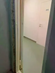 Права требования по ДДУ колясочная 1,53 кв.м Новосибирск. Право требования на оформление в собственность недвижимого нежилого имущества (помещения: индивидуальной колясочной, номер (строительный): 208, этаж: 28, расположение в осях: Е-Ж/22-24, проектная площадь: 1,53 кв.м.), расположенного по…