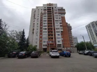 Нежилые помещения цокольного этажа пятнадцатиэтажного жилого здания, расположенного по адресу: Республика Башкортостан, г. Уфа, Ленинский район, ул. Карла Маркса, 53. Площадь объекта: 96,3 кв.м. Этаж / этажность: цоколь / 15. Прочие характеристики, техническое состояние: высота помещений: 3м…