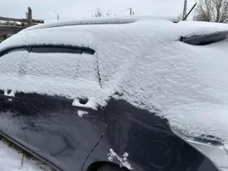Автомобиль Тойота VERSO, 2011 г.в., г/н Х171СМ33, VIN NMTDG26R20R027551 (Реализация по прямому назначению). Цвет серый, наличие царапин и потертостей по всему лакокрасочному покрытию кузова автомобиля, незначительные, но многочисленные сколы понизу всех дверей и порогов на переднем бампере и на…