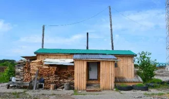Недвижимое имущество: (1) Сооружение, 24:12:0380107:501, Нежилое (сооружение), склад временного содержания, Красноярский край, Енисейский район, с. Верхнепашино, ул. Советская, 1В/8, 641 кв. м; (2) Здание, 24:12:0380107:512, Нежилое, 663148, Россия, Красноярский край, Енисейский район, с…