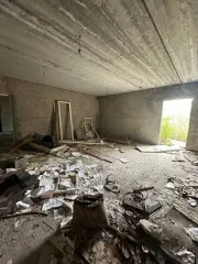 Жилое здание 523.1 кв.м и земельный участок 2600 кв.м, Саратовская обл., Энгельсский район, поселок Анисовский, улица Майора Шапочка, д. 37. Здание, кадастровый номер 64:38:040302:112, площадью 523.1 кв.м. Земельный участок для ведения личного подсобного хозяйства, кадастровый номер…