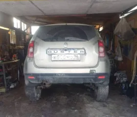 Renault Duster 2013 года, 102 лс, VIN X7LHSRH8549254384, цвет: бежевый. Имущество является предметом залога АО "РН Банк".