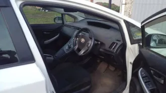 Toyota Prius 2013 года, 99 лс, 276000 км, АКПП, идентификационный номер (VIN номер): ZVW30-1694045, гос.номер А743ХР122