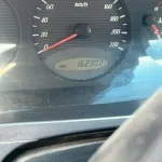 Автомобиль SSANGYONG KYRON, VIN RUMS0A1KSD0000372, 2013 г.в. 
Описание технического состояния: 
Битая левая сторона две двери, 
Ходовая часть требует замены сайлентблоков, 
Рулевых наконечников, стоек стабилизатора