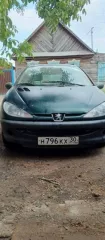 Peugeot 206, 2002 г.в., гос. номер H796KX30, VIN VF32AKFWF42681456, цвет зеленый.
