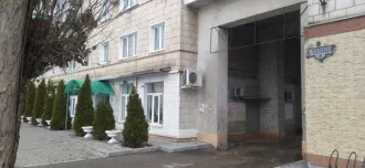 Помещение, площадь 204,6 кв.м, кадастровый номер 34:38:010005:533, расположенное по адресу: Волгоградская область, г. Урюпинск, ул. Черняховского, д. 3, пом. 2. Год ввода в эксплуатацию: 1974. Вид ограничений и обременений: не установлены. Кадастровый номер объекта недвижимости (здания…