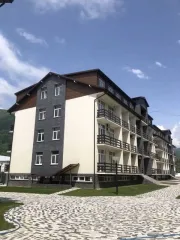 Помещение 19,5 кв.м и земельный участок 5000 кв.м, дом блокированной застройки, Сочи. Дом блокированной застройки по адресу: Краснодарский край, городской округ город-курорт Сочи, Адлерский внутригородской район города Сочи, с. Эстосадок, ул. Омеловая, д. 41, стр. 2, пом. 55-56, кадастровый номер…