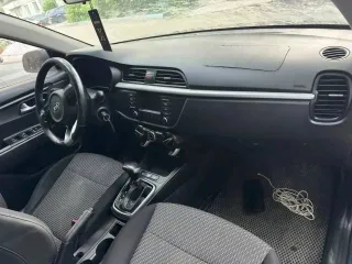 Kia Rio 2018 года, 99,6 лс, 149731 км, АКПП, легковой автомобиль, цвет – синий, VIN: Z94C251ABJR017610