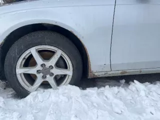 Автомобиль AUDI A4, идентификационный номер (VIN)WAUZZZ8K0AN027918, 2009 год выпуска, ПТС 77 УЕ 501670, цвет кузова (кабины, прицепа) серебристый. Автомобиль AUDI A4, идентификационный номер (VIN)WAUZZZ8K0AN027918, 2009 год выпуска, ПТС 77 УЕ 501670, цвет кузова (кабины, прицепа) серебристый…