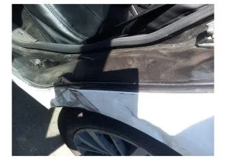 LADA Granta 2022 года выпуска, VIN: XTA219140P04650985. Цвет кузова белый, объем двигателя 1596 см³, тип кузова: легковой комби (хэтчбек). Автомобиль на ходу, однако требует комплексного ремонта: неисправен кондиционер; из‑за износа задних тормозных барабанов и колодок не функционирует стояночный…