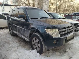 Mitsubishi Pajero 2007 года, 250 л.с., полный привод, АКПП. Транспортное средство – легковой автомобиль, марка/модель – Mitsubishi Pajero, год выпуска – 2007, VIN – JMBLYV97W7J005239. Находится в залоге. ТС б/у, возможно наличие скрытых дефектов. Одометр неисправен, в связи с чем пробег неизвестен.