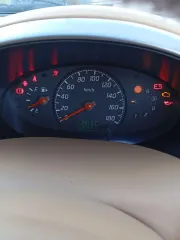 NISSAN MARCH 2002 транспортное средство, государственный регистрационный номер С943ХХ24, 2002 года выпуска, VIN отсутствует, № двигателя CR12 0197715, шасси № отсутствует, цвет коричневый.