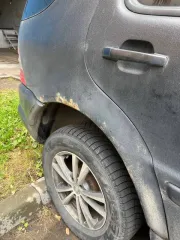 Mercedes-Benz ML320, 2000 Mercedes-Benz M-Класс, 2000 года, 218 лс, 354055 км, полный привод, АКПП, Легковой автомобиль, марка, модель: Mercedes-Benz ML320, VIN: 4JGAB54E5YA185990, категория тс – В, 2000 г.в., кузов: 4JGAB54E5YA185990, цвет кузова – черный, мощность двигателя, л.с. (кВт) – 218…