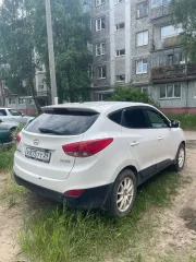 Hyundai ix35 2012 Легковой автомобиль марки: HYUNDAI, модель: ix35, год выпуска: 2012г., идентификационный номер (VIN): TMAJU81BBDJ370781 С лотом можно ознакомиться по месту его нахождения: Дзержинского пр-кт, дом 24, стр 3/1, предварительно согласовав время с Финансовым управляющим по тел…
