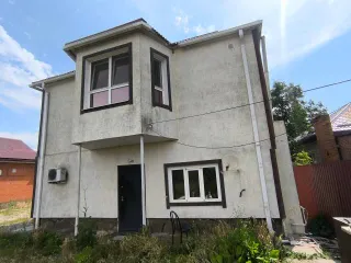 Гостевые дома и земельный участок 5068 кв.м. в Краснодарском крае еще Имущество ООО «Лидер Сад», являющегося предметом залога по обязательствам перед ПАО «Сбербанк России»:   – Здание. Назначение: Гостевой дом. Площадь общая: 233.6 кв. м. Кадастровый номер. 23:10:0104001:706. Адрес: Краснодарский…