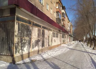 Нежилое помещение 870.9 м2 Оренбургская область Помещение, кадастровый номер: 56:43:0115033:381, назначение: нежилое, 1 этаж. Площадь объекта: 870.9 м2. Адрес: Российская Федерация, Оренбургская область, город Орск, улица Горького, дом 119, нежилое встроенное помещение. Имеется задолженность по…