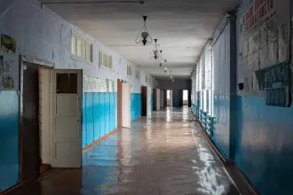 Имущественный комплекс школа, котельная, 2 уборные, земельный участок 1,5 га, Липецкая обл., Усманский р-н, с. Пластинки Имущественный комплекс в составе которого 4 объекта недвижимости и земельный участок, расположенный по адресу: Липецкая область, Усманский район, с. Пластинки, ул. Центральная…