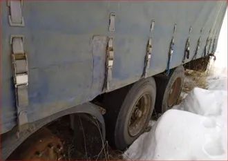 Прицеп Montracon, 1996 года, идентификационный номер SMRC3A04496D54440. Грузовой автомобиль МАЗ 544008-060-031, 2011 года, красный, VIN Y3M544008B0006590, ПТС 77УР946832, госномер Х656АР76.