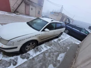 Volkswagen Passat 1999, VIN WVWZZZ3BZYE240596, Год выпуска 1999, Гос. рег. знак C424ET60