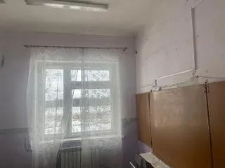 Начальная общеобразовательная школа 625,6 кв.м и земельный участок 6306 кв.м Липецкая обл. Объект 1: Здание, площадью 625,6 кв. м, назначение: нежилое, наименование: начальная общеобразовательная школа, кад.№ 48:07:0630101:18; Объект 2: Земельный участок, площадью 6306 +/- 28 кв.м., категория…