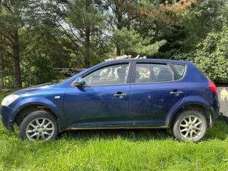 Kia Ceed, VIN: XWEFF241280004155, категория B, 2008 г.в. модель двигателя G4FA 8Z039372, кузов: XWEFF241280004155, цвет кузова – синий, мощность двигателя, л.с. (кВт) – 109 (80,2) рабочий объем двигателя куб.см. – 1396, разрешенная максимальная масса, кг. – 1710, масса без нагрузки, кг. – 1355.