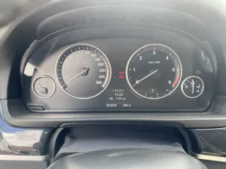 BMW 520D 2012, легковой автомобиль, VIN: WBAFW11020DX09046. Ознакомление с имуществом, описанием, составом и характеристиками производится по месту его нахождения. Иная информация и согласование осмотра в рабочие дни, в рабочее время, в период приема заявок, предварительно согласовав по тел. +7…