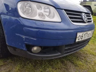 Volkswagen Touran 2006, универсал. VIN: WVGZZZ1TZ6W126067, 2006 г.в., госномер О617ХО39. Дизельный двигатель, мощность 77 кВт (105 л.с.). Цвет кузова синий.