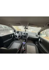 Volkswagen Polo, 2014 Легковой автомобиль Volkswagen Polo, 2014 г.в., VIN: XW8ZZZ61ZEG056614, КПП механическая (залог ПАО «Сбербанк»).