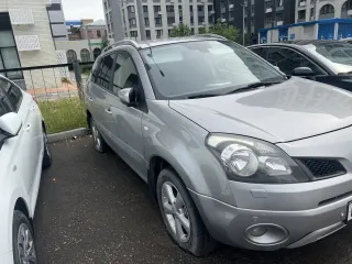 Renault Koleos 2008 Automobil marki RENAULT model RENO KOLEOS 2008 g.v. VIN-nomer VF1VY0C0VUC261889 S imushchestvom mozhno oznakomitsya s 11 chasov 00 minut do 17 chasov 00 minut po adresu: g. Moskva, ul. Baumanskaya, d. 44, str. 1, 2 etazh, predvaritelno soglasovav oznakomlenie po telefonu…
