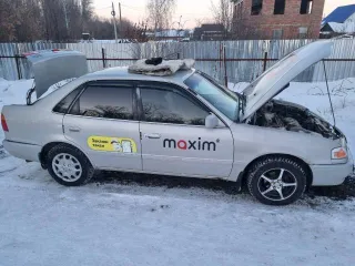 Toyota Sprinter 1997 года, легковой автомобиль Toyota Sprinter, vin отсутствует, г/н Е749НХ22, светло-серый, кузов № AE110 0124743 (сгнило днище, коррозия по кузову, требуется капитальный ремонт)