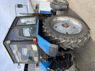 MTZ-82.1 2018 Трактор, марка МТЗ-82.1, год выпуска 2018, государственный регистрационный знак тип 3, код 36, серия АС, № 4856, зав. № машины (рамы) 82103242, двигатель № 037640, цвет синий. На основании Постановления СПИ Нижнедевицкое РОСП УФССП по Воронежской области о снижении цены на 15%. 1 042…