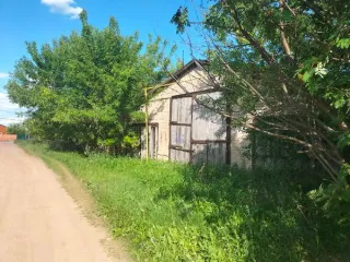 Здание утепленной стоянки 385,9 кв.м, Самарская область, с земельным участком. Здание, назначение: нежилое, наименование: здание утепленной стоянки, площадью 385,9 кв.м, расположенное по адресу: 446460, Самарская область, Похвистневский р-н, с. Подбельск, ул. Лесная, д. 1, с кадастровым номером…